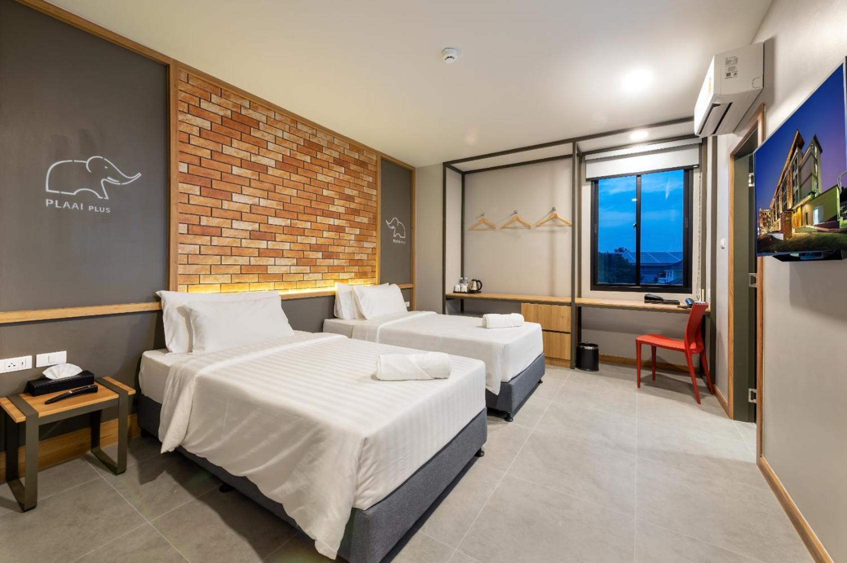 Plaai Plus Hotel Rayong Exterior photo